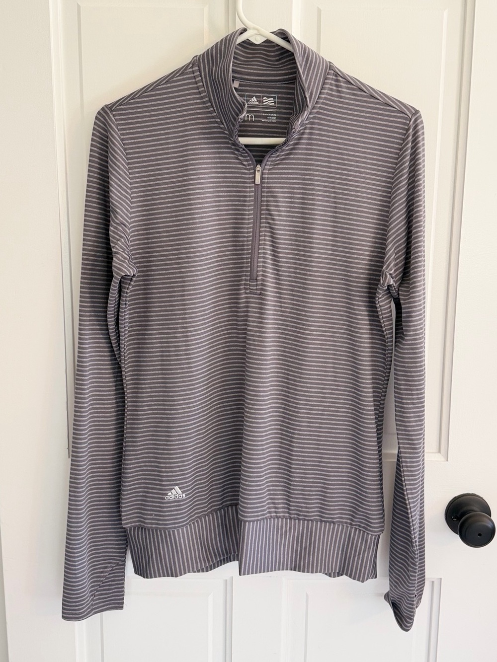 Adidas Golf Gray Striped‎ 1/4 Zip Pullover Thumbholes Women’s Medium